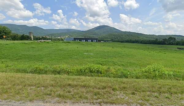 2 Acres of Commercial Land for Sale in Pembroke, Virginia