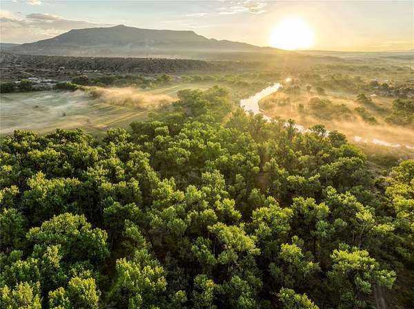 228 Acres of Land with Home for Sale in Abiquiu, New Mexico