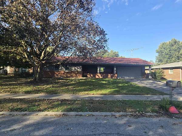 25 Acres of Land with Home for Sale in Kokomo, Indiana