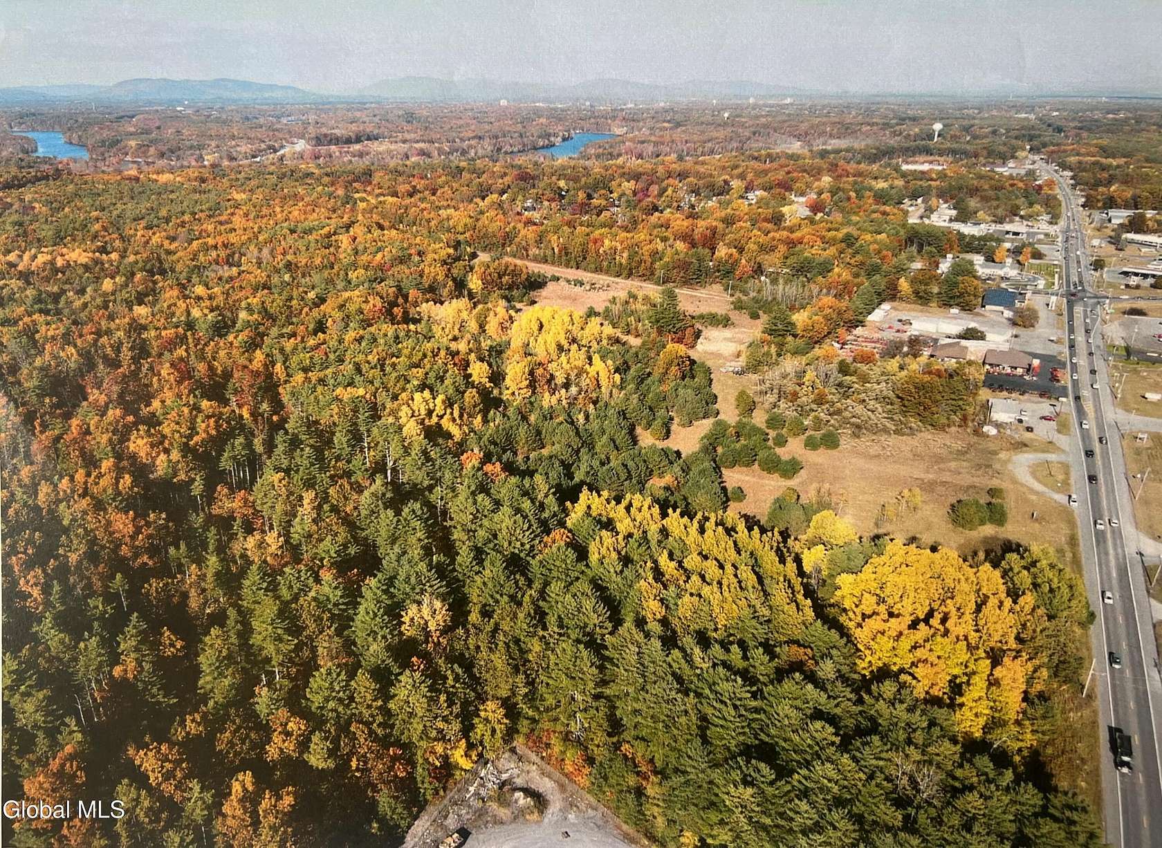 33.3 Acres of Commercial Land for Sale in Moreau Town, New York