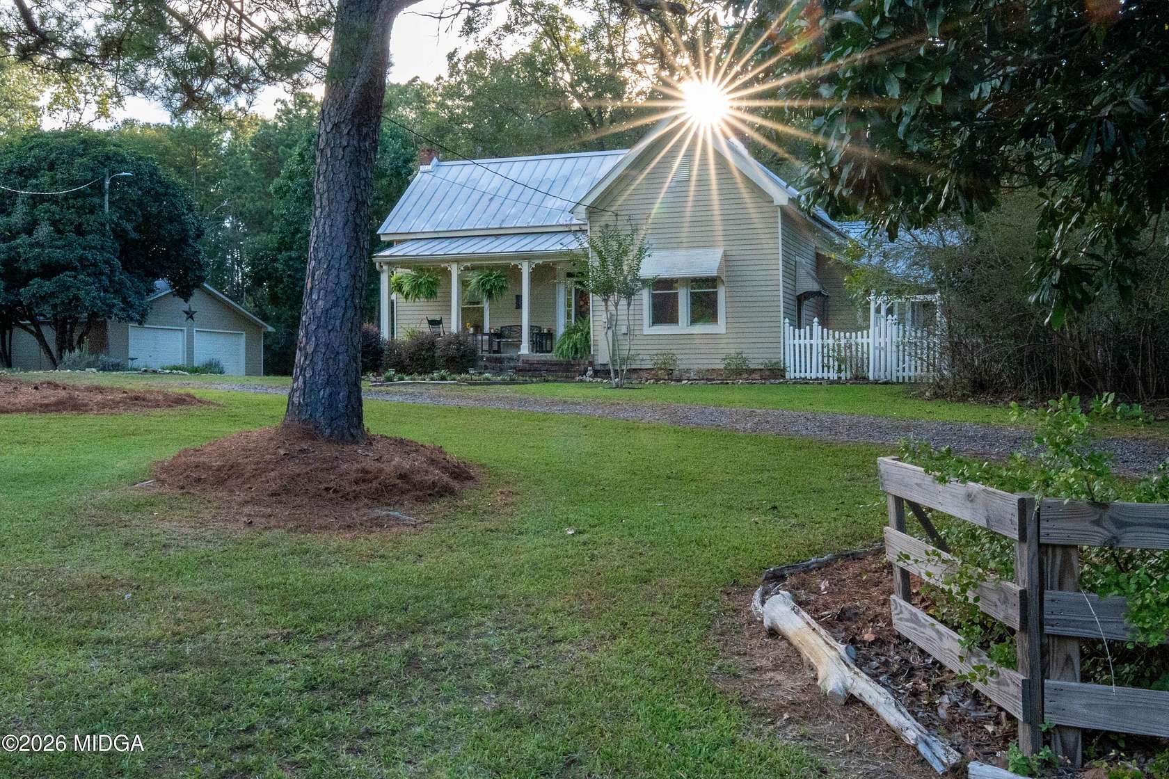 3 Acres of Land with Home for Sale in Lizella, Georgia