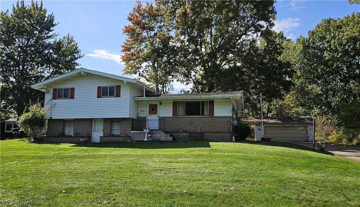 1.6 Acres of Land with Home for Sale in Tallmadge, Ohio