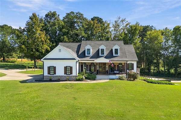10.5 Acres of Land with Home for Sale in Dallas, Georgia