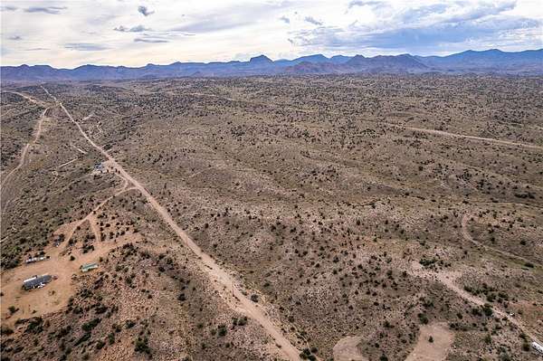 18.2 Acres of Recreational & Residential Land for Sale in Kingman, Arizona