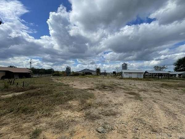 19.5 Acres of Land with Home for Sale in Umpire, Arkansas