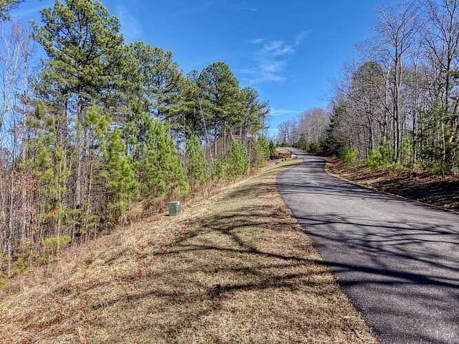 1.3 Acres of Residential Land for Sale in Blairsville, Georgia