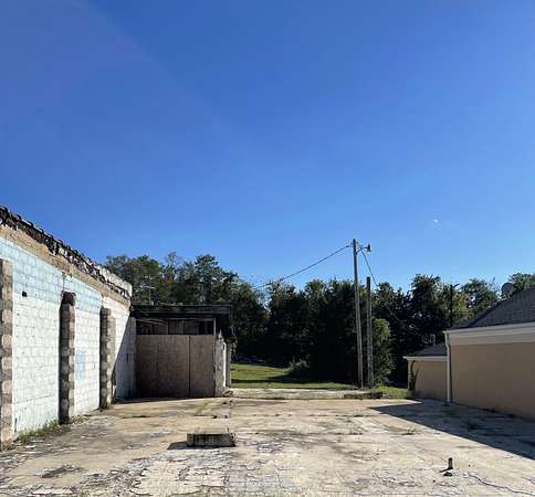 0.14 Acres of Commercial Land for Sale in Dickson, Tennessee