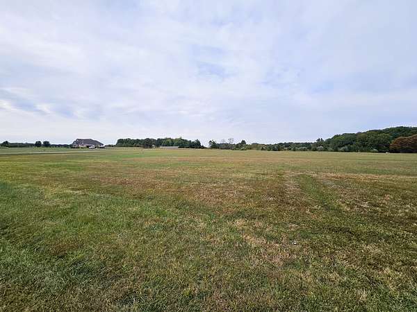 4.38 Acres of Residential Land for Sale in Mount Vernon, Illinois