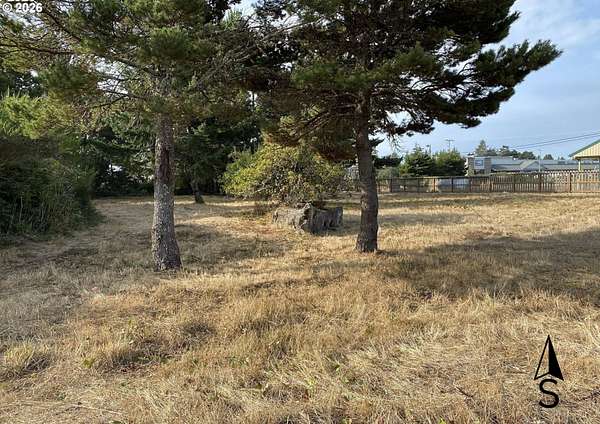 0.45 Acres of Residential Land for Sale in Florence, Oregon