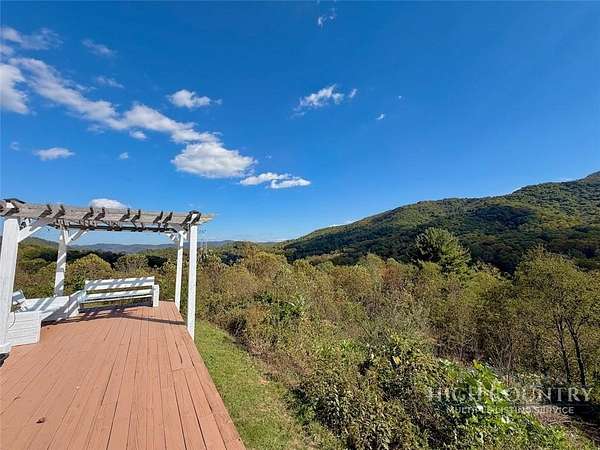 2.46 Acres of Land with Home for Sale in Banner Elk, North Carolina