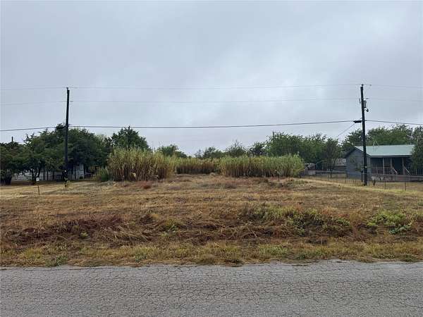 0.35 Acres of Residential Land for Sale in Cresson, Texas