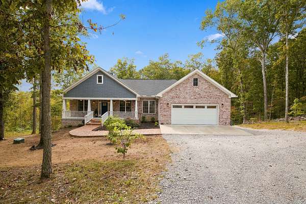 1.8 Acres of Land with Home for Sale in Franklin, Tennessee