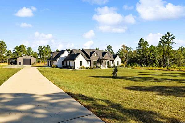 10 Acres of Land with Home for Sale in Bauxite, Arkansas