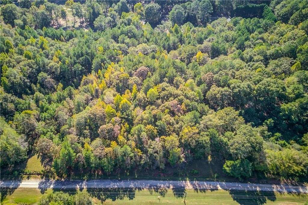 5 Acres of Residential Land for Sale in Loganville, Georgia