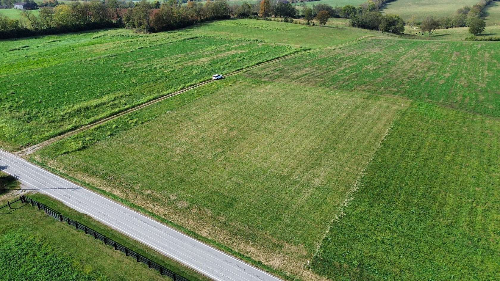 1 Acre of Residential Land for Sale in Carlisle, Kentucky