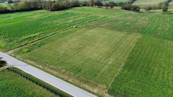 1 Acre of Residential Land for Sale in Carlisle, Kentucky