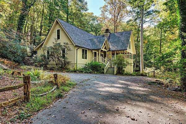 2.84 Acres of Land with Home for Sale in Cashiers, North Carolina