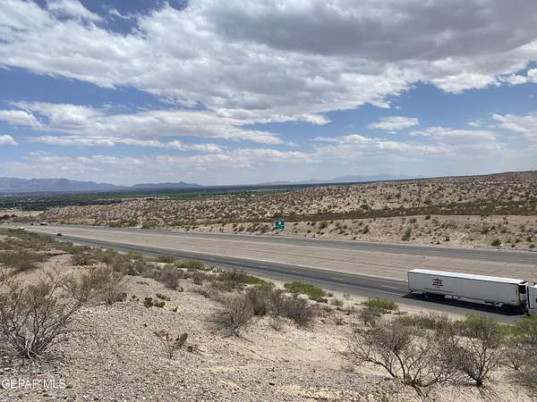 2.5 Acres of Mixed-Use Land for Sale in Las Cruces, New Mexico