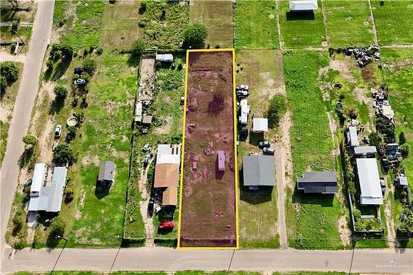0.5 Acres of Land for Sale in Monte Alto, Texas
