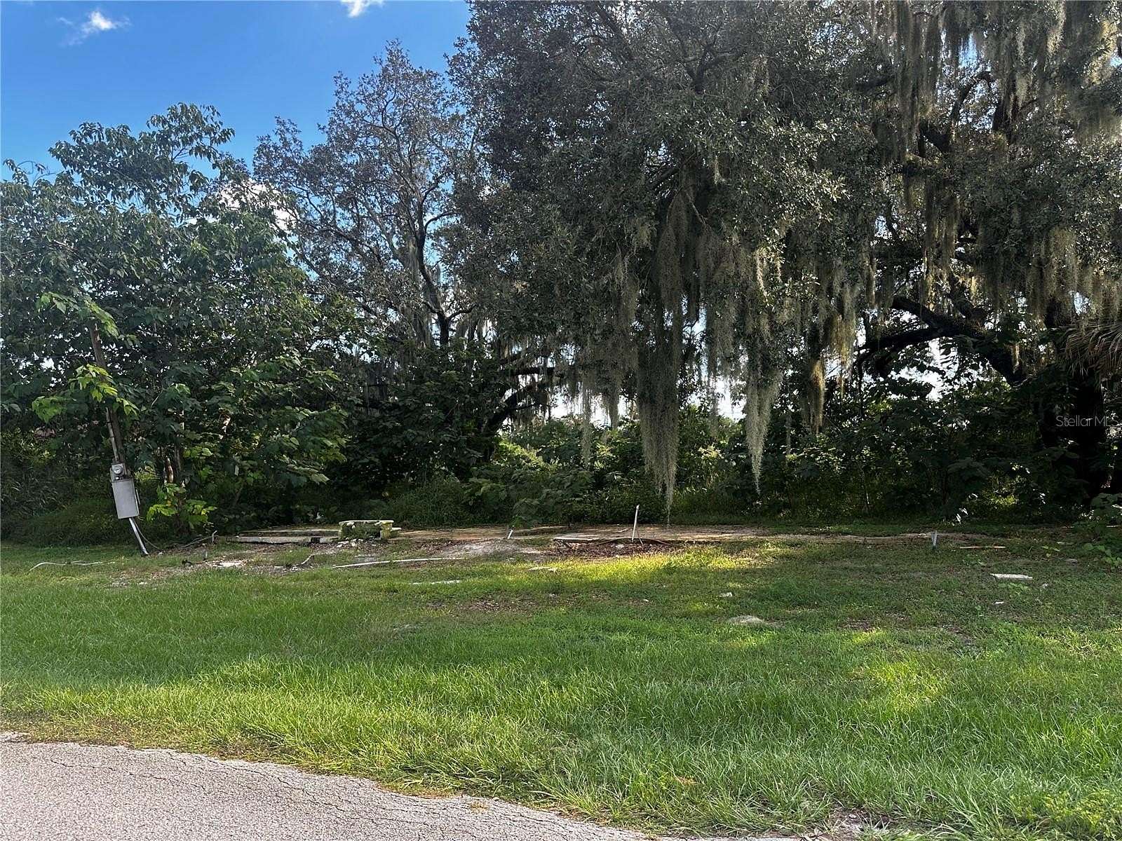 0.1 Acres of Residential Land for Sale in Mulberry, Florida