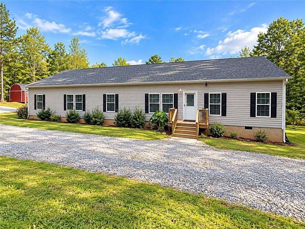 9 Acres of Land with Home for Sale in Eatonton, Georgia