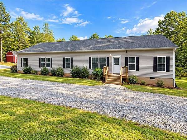 9 Acres of Land with Home for Sale in Eatonton, Georgia