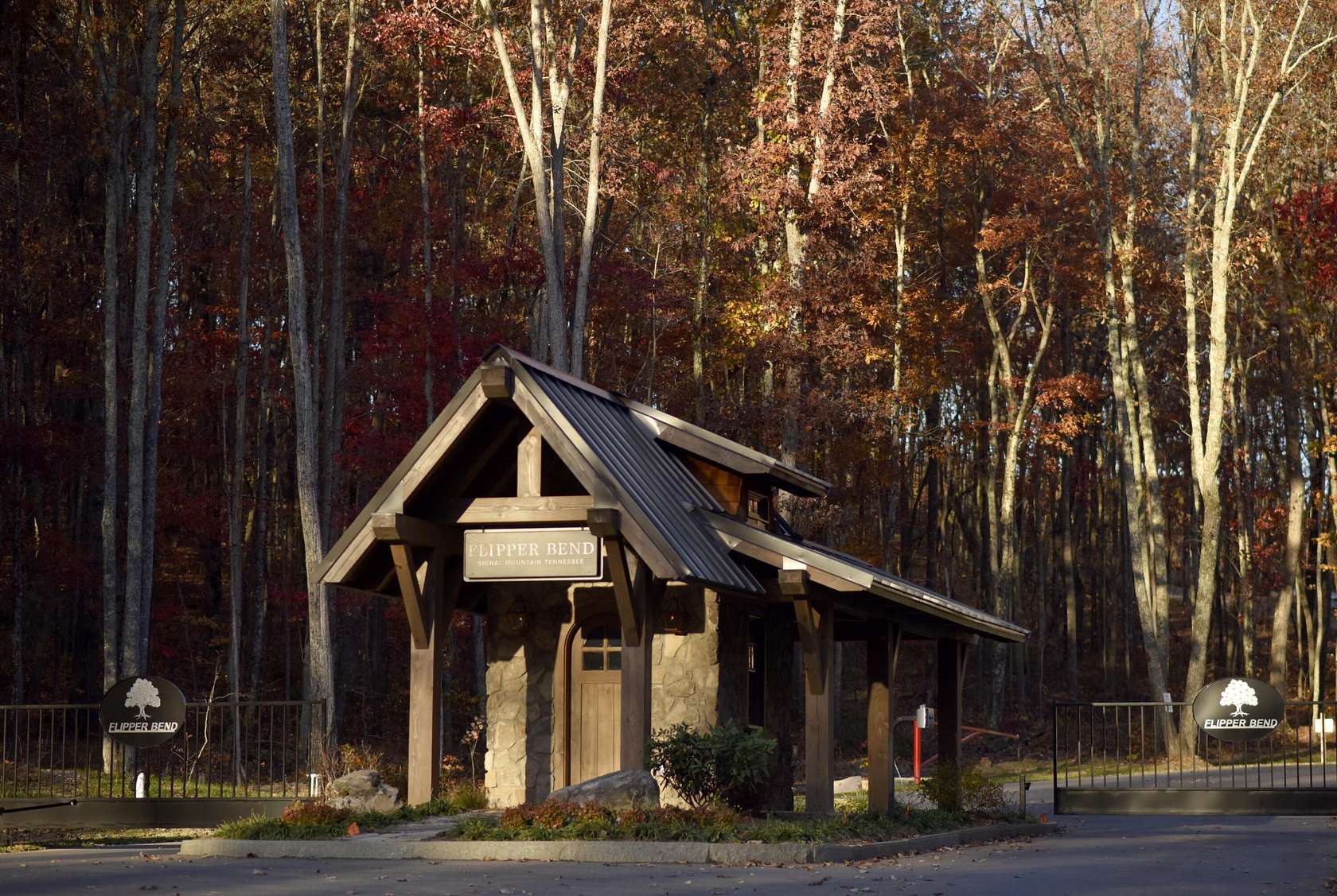 1 Acre of Land for Sale in Signal Mountain, Tennessee