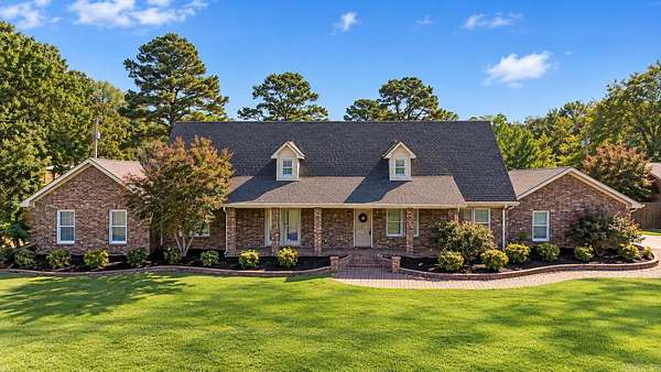 2.5 Acres of Land with Home for Sale in Lonoke, Arkansas