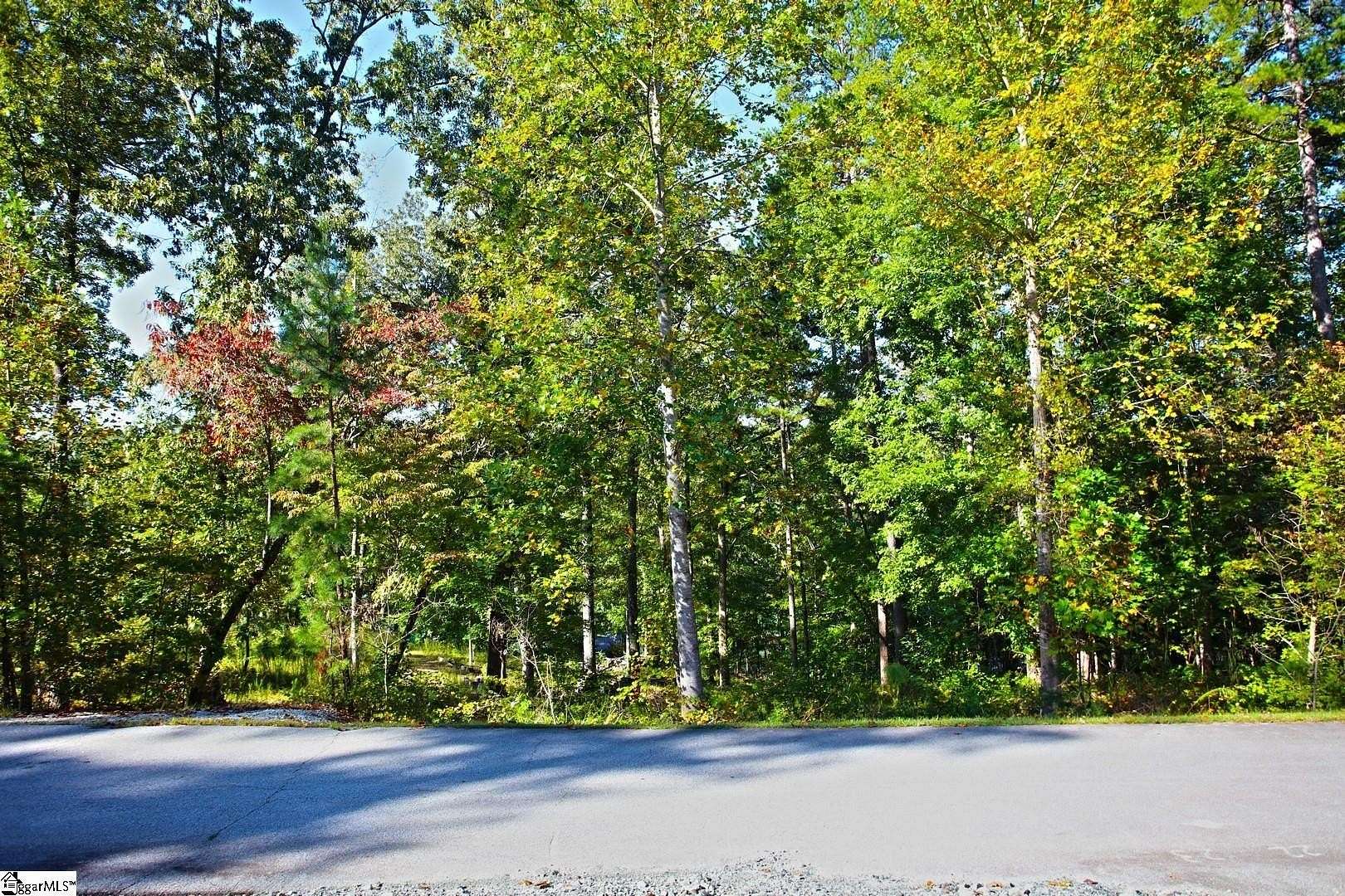0.75 Acres of Residential Land for Sale in West Union, South Carolina