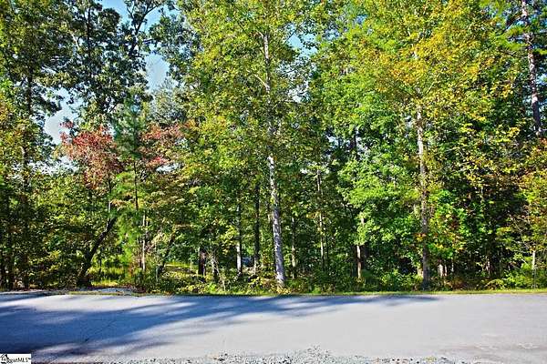 0.75 Acres of Residential Land for Sale in West Union, South Carolina