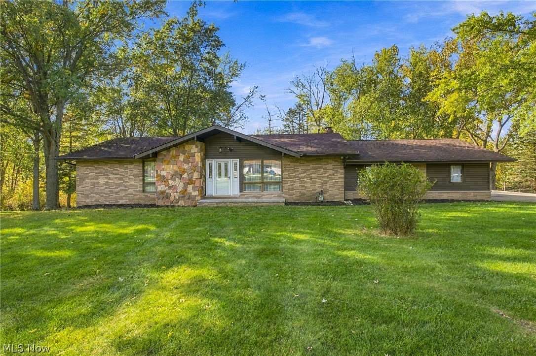 2 Acres of Land with Home for Sale in Glenwillow, Ohio
