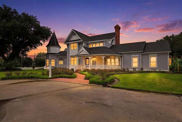 10 Acres of Land with Home for Sale in Lake Charles, Louisiana