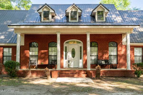 1.75 Acres of Land with Home for Lease in Lucedale, Mississippi