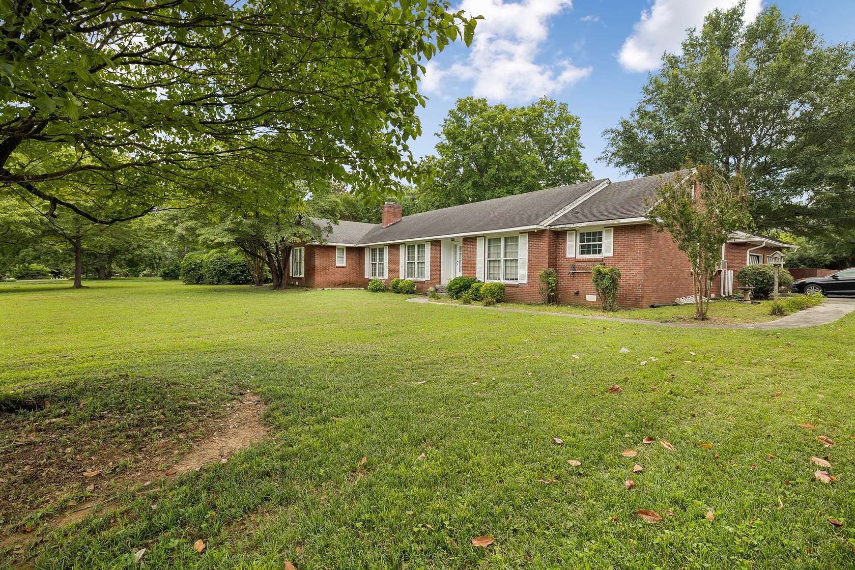 3.39 Acres of Land with Home for Auction in Murfreesboro, Tennessee