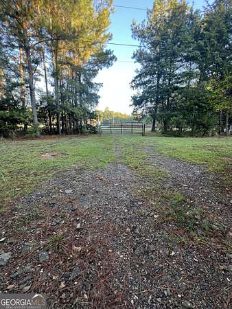 5 Acres of Residential Land for Sale in Madison, Georgia