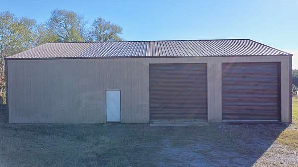 24 Acres of Recreational & Residential Land for Sale in Hughes Springs, Texas