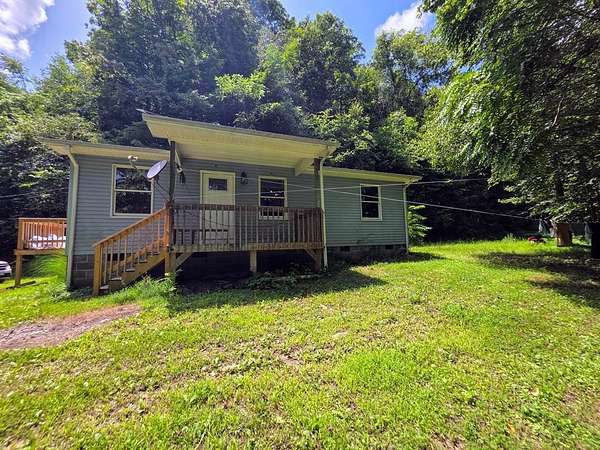 5 Acres of Land with Home for Sale in Clinchco, Virginia