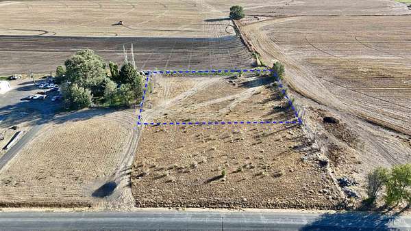 1 Acre of Land for Sale in Hagerman, Idaho