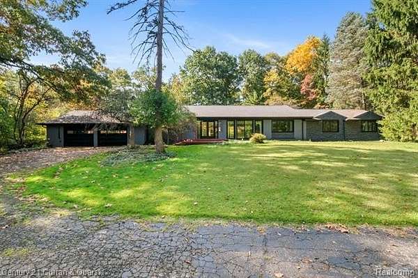 1.55 Acres of Land with Home for Sale in Farmington Hills, Michigan