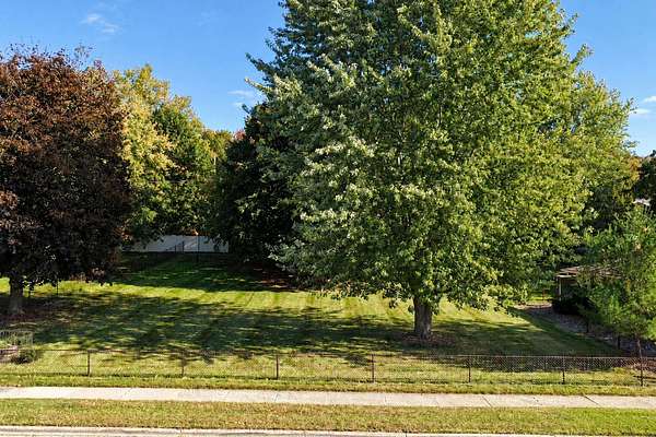 0.33 Acres of Residential Land for Sale in Green Bay, Wisconsin