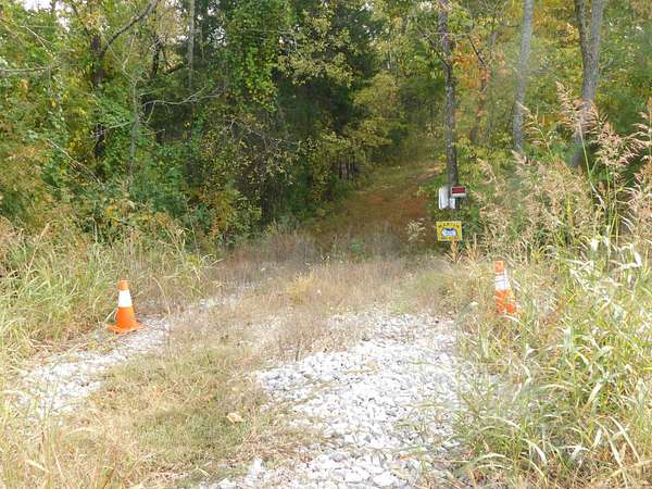 3 Acres of Residential Land for Sale in Bethpage, Tennessee