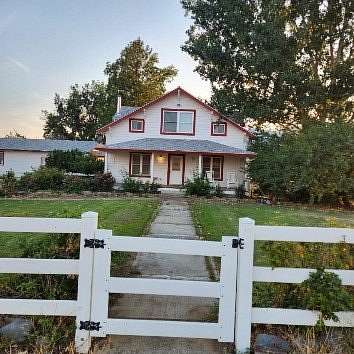 565 Acres of Improved Land for Sale in Hornbrook, California