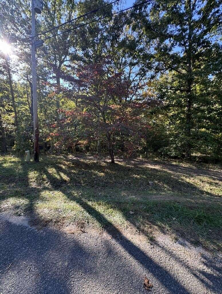 0.94 Acres of Residential Land for Sale in Crossville, Tennessee