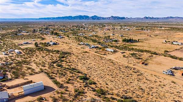 1.17 Acres of Residential Land for Sale in Golden Valley, Arizona