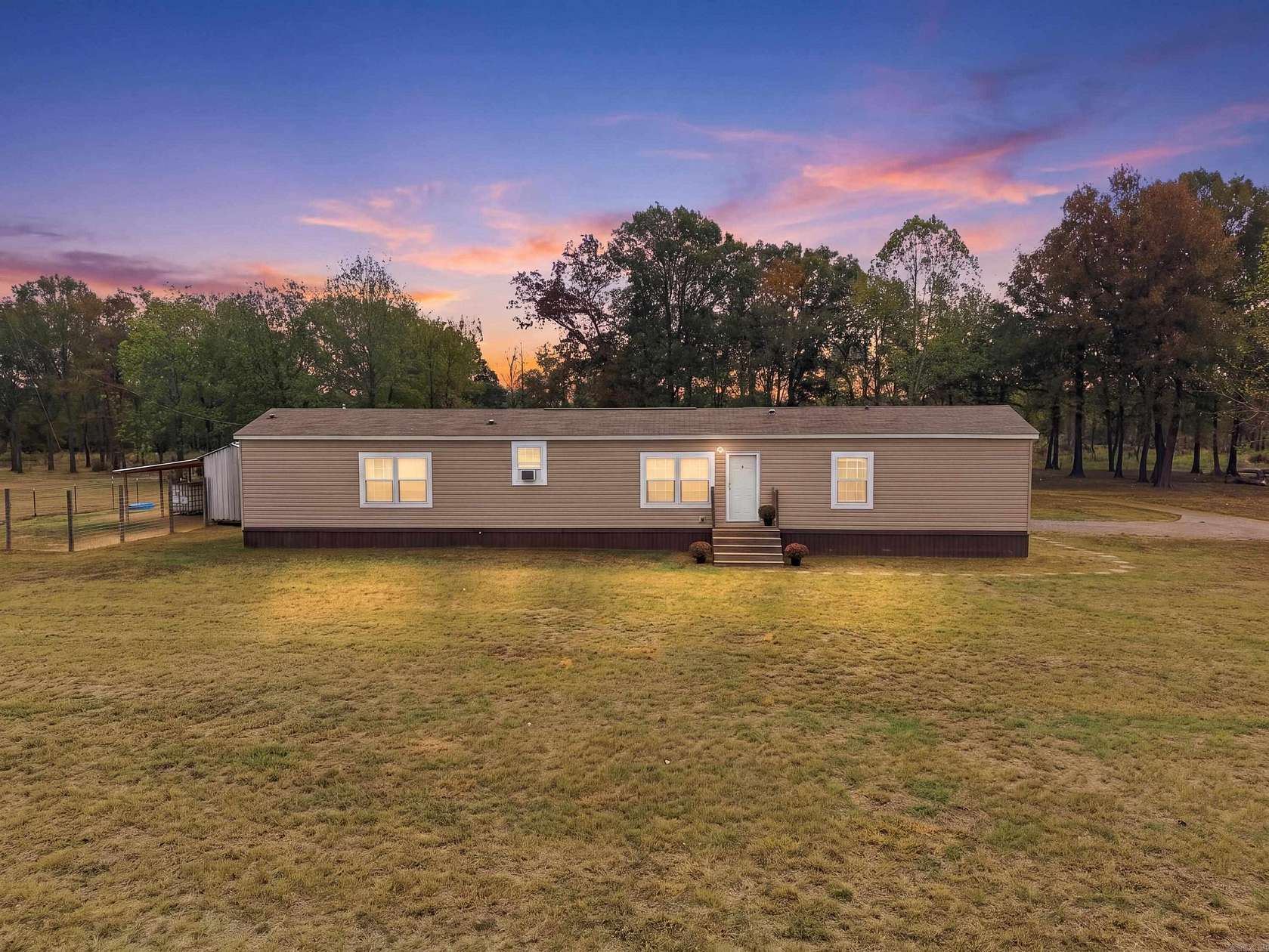 5 Acres of Land with Home for Sale in Vilonia, Arkansas