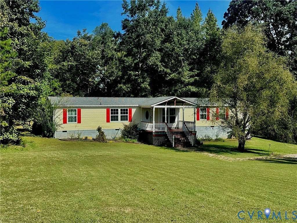 9.7 Acres of Land with Home for Sale in Jetersville, Virginia