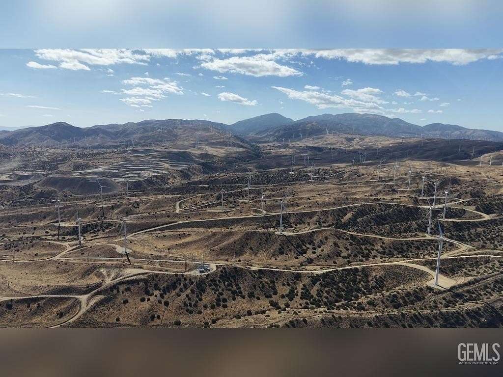 17.5 Acres of Land for Sale in Mojave, California