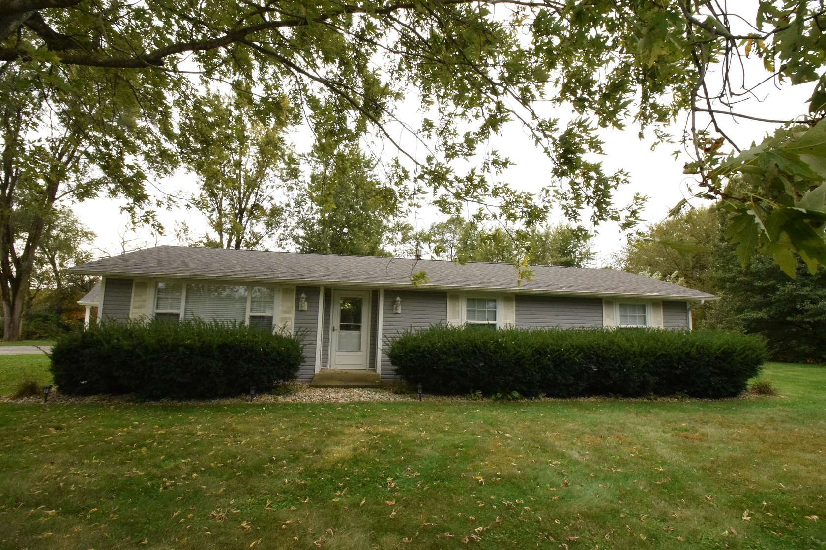 3 Acres of Land with Home for Lease in Valparaiso, Indiana