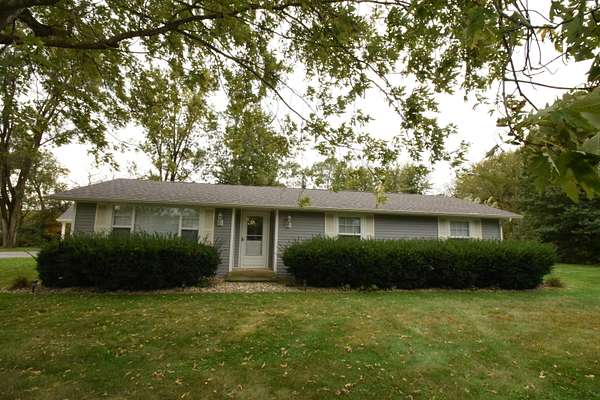 3 Acres of Land with Home for Lease in Valparaiso, Indiana