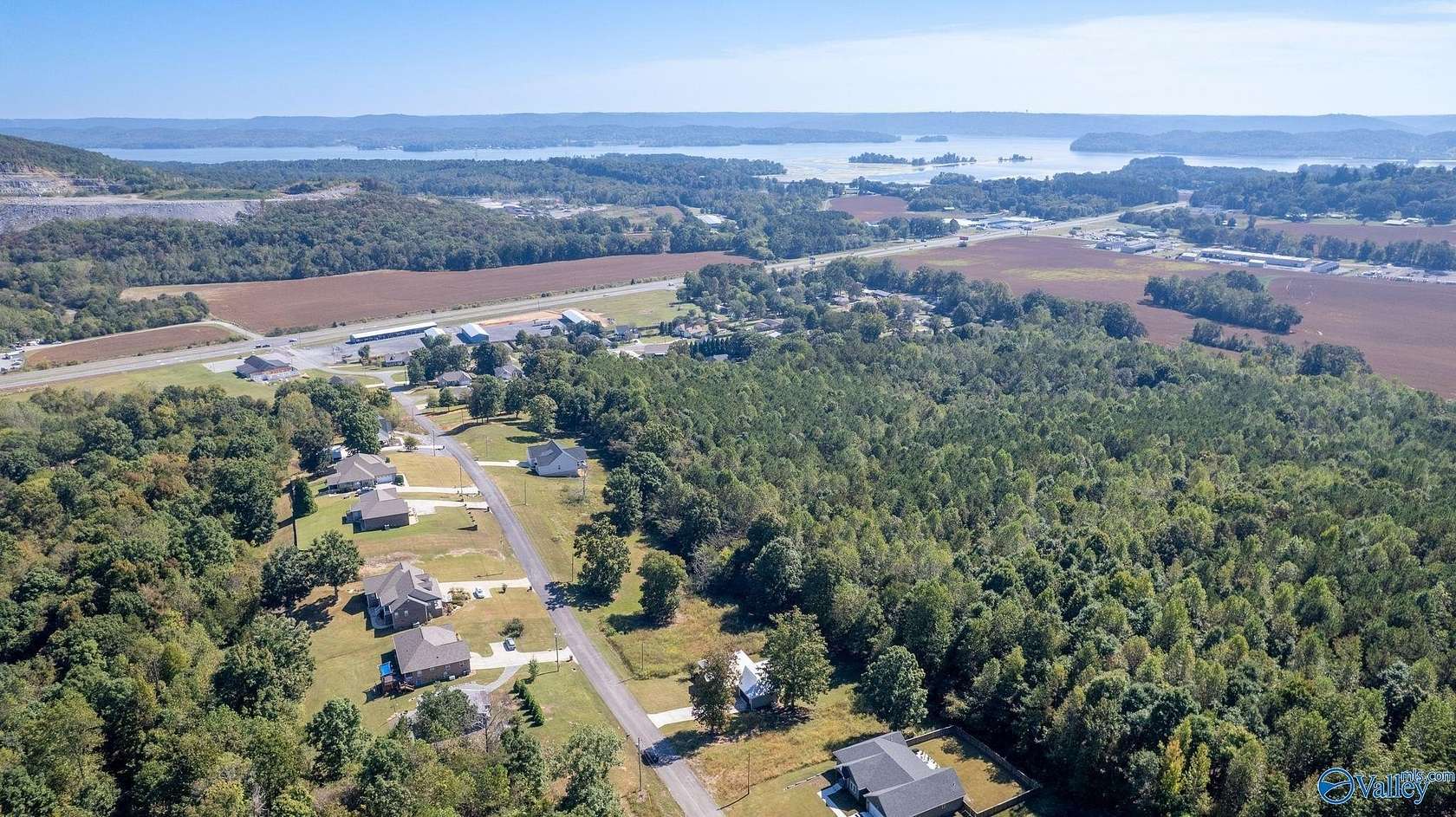 0.36 Acres of Residential Land for Sale in Guntersville, Alabama